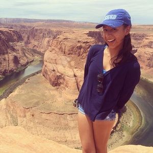 Meet your Posher, Zaira